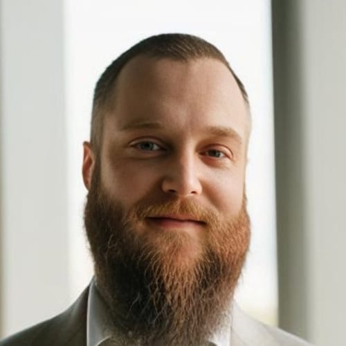 Bill Jones, CTO at SectorFlow — AI Implementation & Automation
